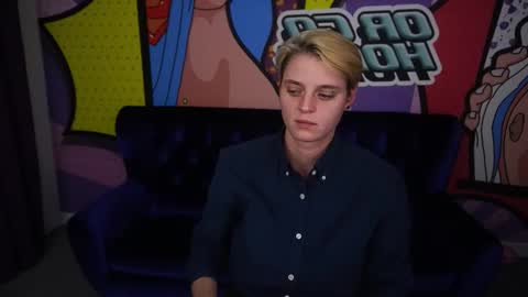 Snapshot of roxyflames chatting on December 2025 03:40:02 PM roxyflames online show from December 2025 03:40:02 PM