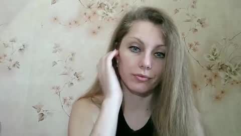 roxyfox18x01 online show from March 2026 06:58:01 AM