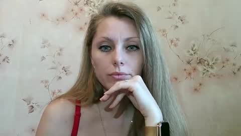 roxyfox18x01 online show from March 2026 07:48:02 AM