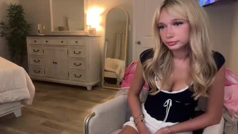 Roxy Rain online show from April 2026 01:34:02 AM