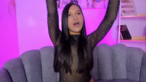 Roxy  online show from September 2025 02:00:01 PM