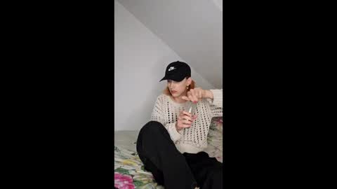 Roxy Seidel online show from April 2026 07:41:01 PM