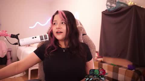 roxysuh online show from September 2025 07:13:02 AM