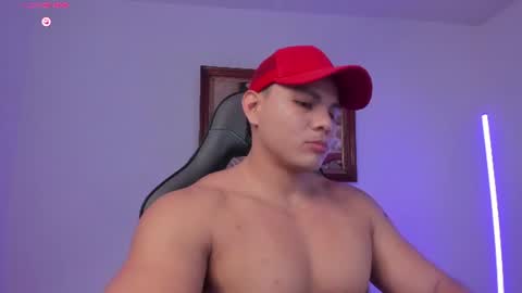 Snapshot of roy__constance chatting on June 2026 04:20:01 AM Roy Constance online show from June 2026 04:20:01 AM