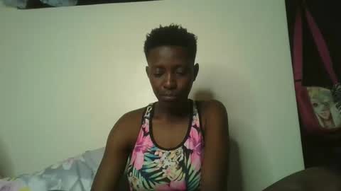 Snapshot of royal_kendrah chatting on September 2025 07:37:02 PM royal_kendrah online show from September 2025 07:37:02 PM