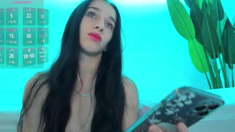 Snapshot of royal_naughty_ chatting on September 2025 06:18:02 AM Bia online show from September 2025 06:18:02 AM