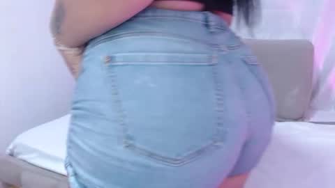 Snapshot of royalebruna chatting on February 2026 02:02:01 PM Bruna Royale online show from February 2026 02:02:01 PM