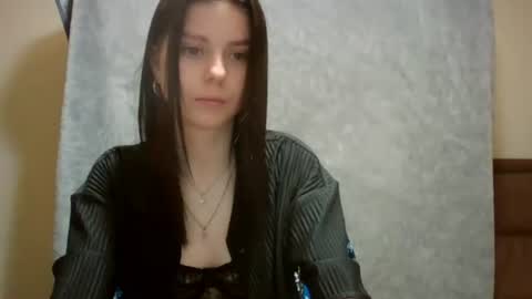 royalvelour online show from June 2026 07:12:02 PM