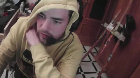 royer04 online show from November 2025 11:54:01 PM