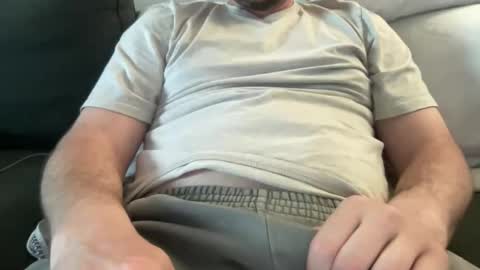 roythegil online show from May 2026 09:42:01 PM