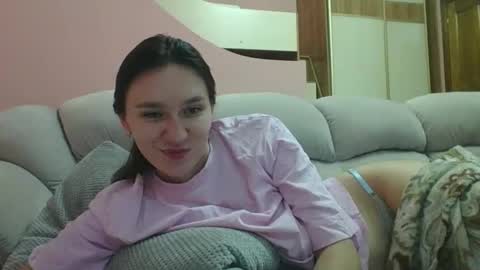 Roza05x online show from October 2025 08:52:01 PM