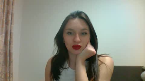 Roza05x online show from March 2026 05:34:01 PM