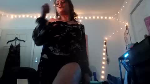 rraineonme online show from January 2026 09:02:02 AM