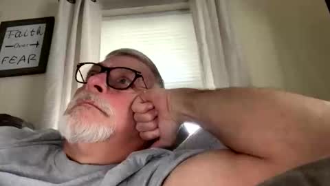 Snapshot of rs006 chatting on October 2025 02:17:02 PM rs006 online show from October 2025 02:17:02 PM