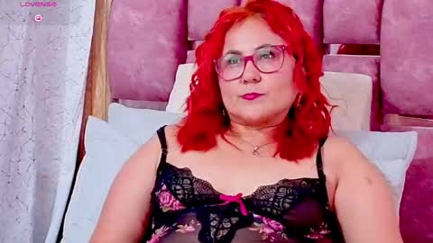 Snapshot of rubiqueens chatting on May 2026 11:21:02 PM RubiQueens online show from May 2026 11:21:02 PM