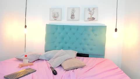 Snapshot of rubiroose chatting on January 2025 01:32:01 AM Rubii online show from January 2025 01:32:01 AM