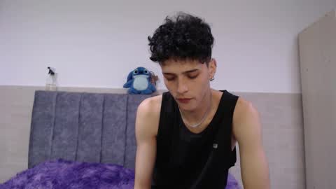 Ruby and Vanie online show from January 2026 10:22:02 PM