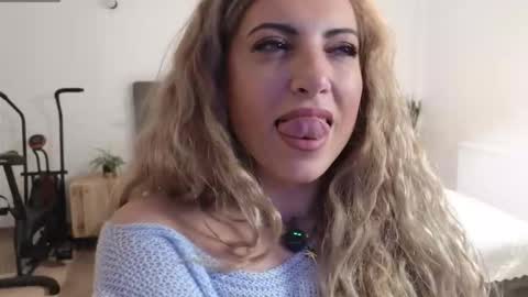 Snapshot of ruby_fit chatting on January 2026 01:44:02 AM Ruby online show from January 2026 01:44:02 AM