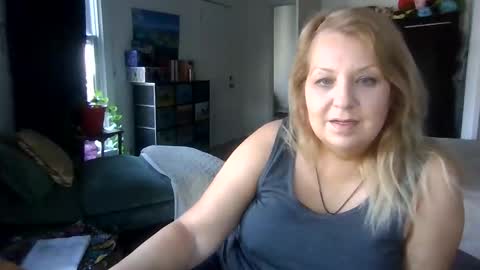 Snapshot of rubygissing chatting on October 2025 09:54:02 PM Call me Ruby online show from October 2025 09:54:02 PM