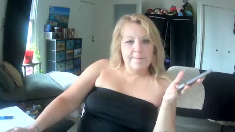 Snapshot of rubygissing chatting on October 2025 03:20:02 PM Call me Ruby online show from October 2025 03:20:02 PM