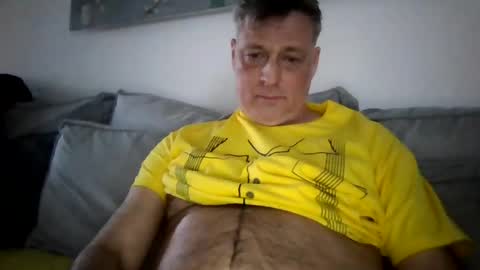 Snapshot of rudeski chatting on February 2025 02:08:01 PM rudeski online show from February 2025 02:08:01 PM