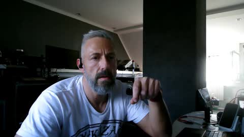 Snapshot of ruffi77 chatting on March 2025 03:15:02 PM Chico que rico Caliente online show from March 2025 03:15:02 PM