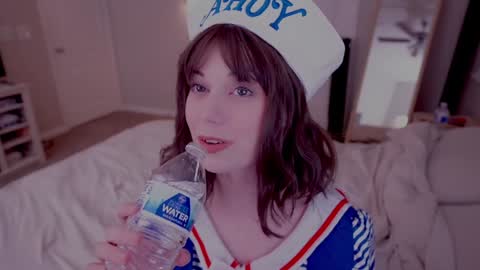 Lady online show from November 2025 04:15:02 AM