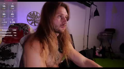 Paul online show from October 2025 07:47:02 PM