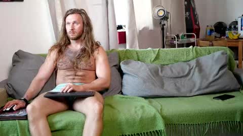 Paul online show from May 2026 06:09:02 AM
