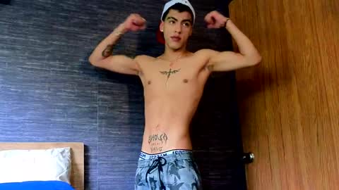 Snapshot of russell_adams_ chatting on February 2025 08:41:01 PM R U S S E L L online show from February 2025 08:41:01 PM