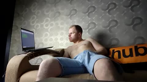 Snapshot of russianbear1917 chatting on December 2024 05:58:02 AM Mike online show from December 2024 05:58:02 AM