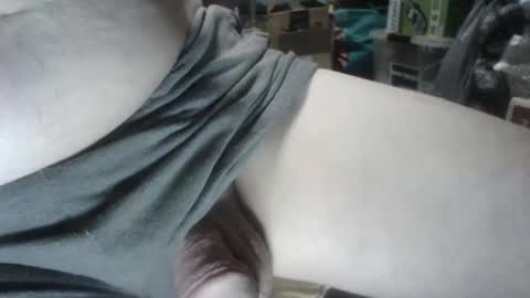 Snapshot of russtenail21 chatting on December 2025 01:44:01 AM Russtenail21 online show from December 2025 01:44:01 AM