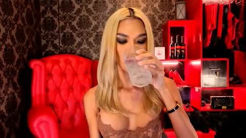 Ruth Evangelista online show from November 2025 07:52:01 AM