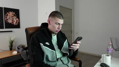 RYAN DOZER online show from March 2026 07:12:02 AM