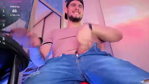 R Y A N online show from September 2025 02:40:01 PM