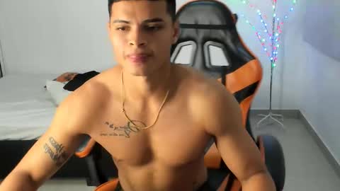 ryan_myerz online show from December 2025 07:41:02 PM