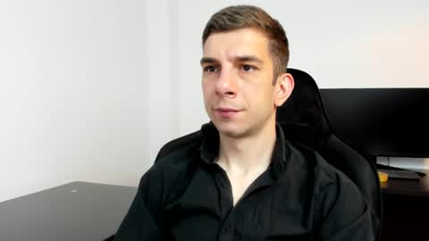 Snapshot of ryandusk chatting on May 2026 08:03:01 PM Andrew C. online show from May 2026 08:03:01 PM