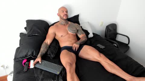 Snapshot of ryanjhonston chatting on January 2025 12:16:01 PM Ryan online show from January 2025 12:16:01 PM