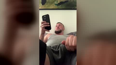 ryanmhoyt88 online show from April 2026 12:36:02 PM