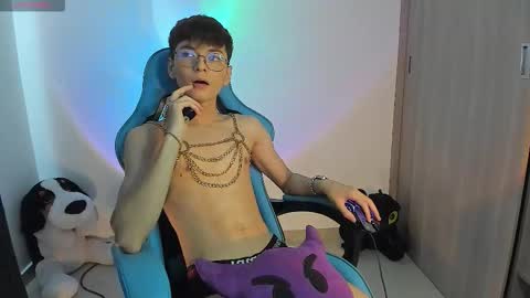 RYO BLEU online show from December 2025 03:27:02 PM