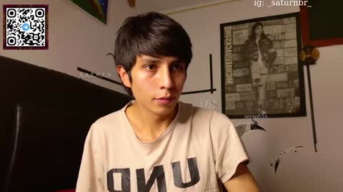 Snapshot of s_a_t_u_r_n chatting on December 2024 10:37:01 PM ST online show from December 2024 10:37:01 PM