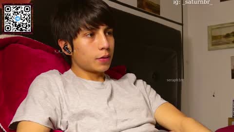 Snapshot of s_a_t_u_r_n chatting on December 2024 07:29:01 AM ST online show from December 2024 07:29:01 AM