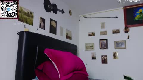 Snapshot of s_a_t_u_r_n chatting on September 2025 06:02:02 AM ST online show from September 2025 06:02:02 AM