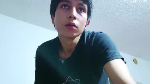 Snapshot of s_a_t_u_r_n chatting on November 2025 08:47:02 AM ST online show from November 2025 08:47:02 AM