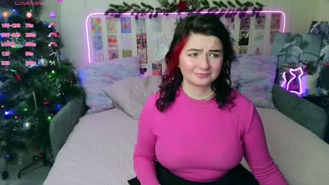 Snapshot of s_katekisa_ss chatting on December 2024 09:55:02 PM Kate online show from December 2024 09:55:02 PM