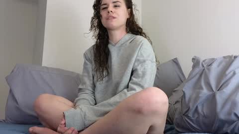 Snapshot of s_leanne_ chatting on January 2025 07:08:02 AM Leanne online show from January 2025 07:08:02 AM