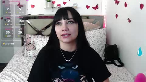 Snapshot of saabrina__ chatting on April 2026 05:30:01 PM Bri online show from April 2026 05:30:01 PM