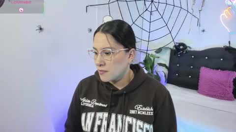 saaya_tay online show from October 2025 03:10:02 AM