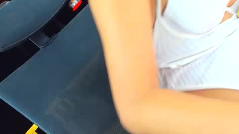 Sabrina online show from April 2026 04:16:02 PM