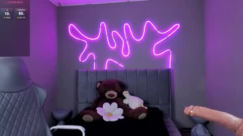 Snapshot of sabrina_bloom_ chatting on October 2025 01:22:02 PM sabri online show from October 2025 01:22:02 PM